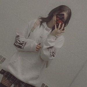 Meet your Posher, Aurora